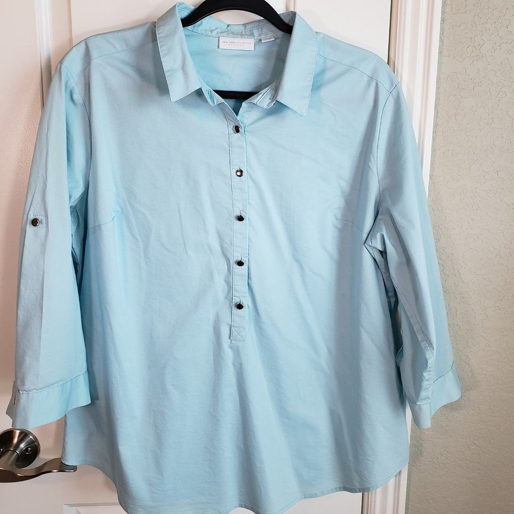 New York and Company Aqua Button Down Top 3/4 Sleeve